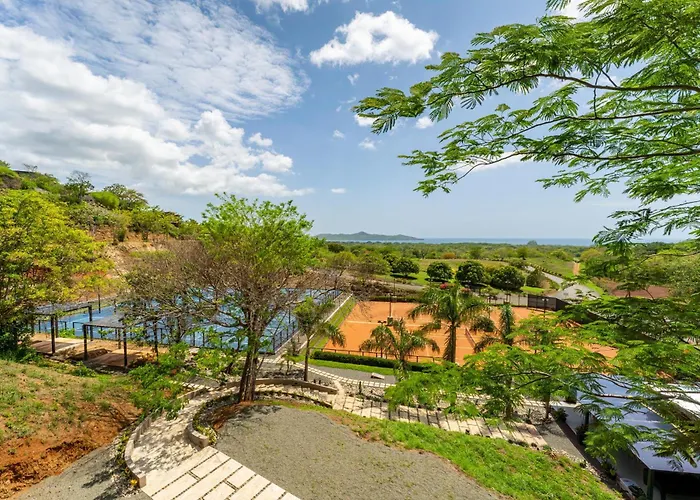 Dos Rios #70- 6 Bedroom On 12 Acre Brasilito
