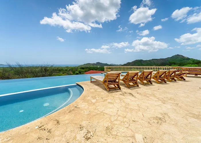 Сasa de vacaciones Dos Rios #70- 6 Bedroom On 12 Acre *