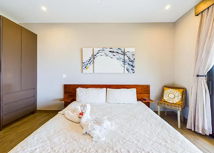 Dos Rios #70- 6 Bedroom On 12 Acre